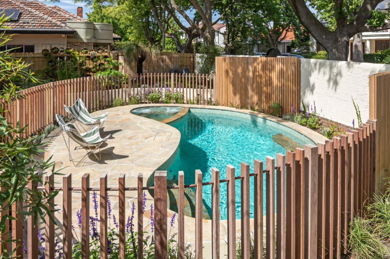 Hard Structures in the Landscape